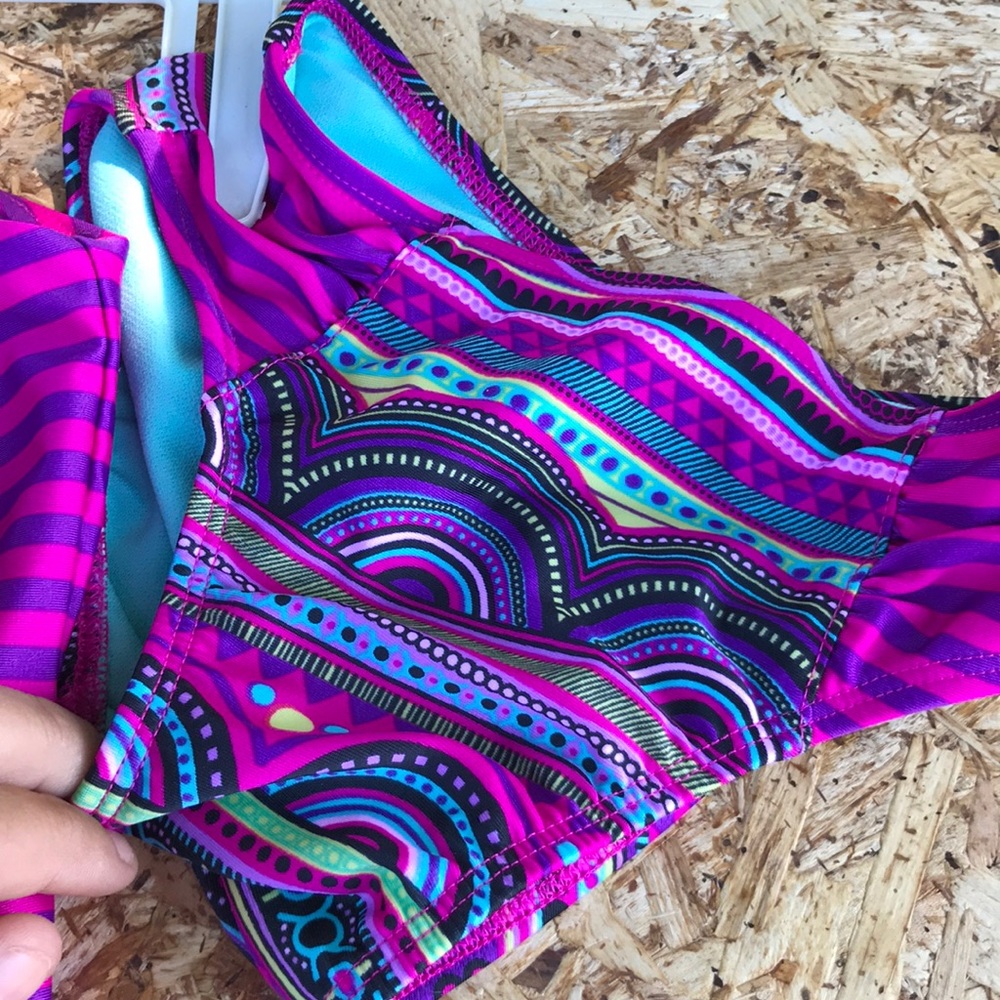 bathing suit - Picture 3 of 4